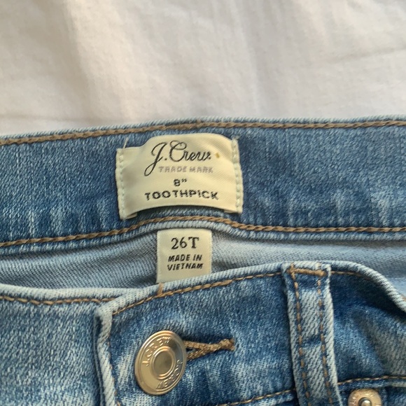 J crew 8" toothpick jean in Light wash - Picture 3 of 9